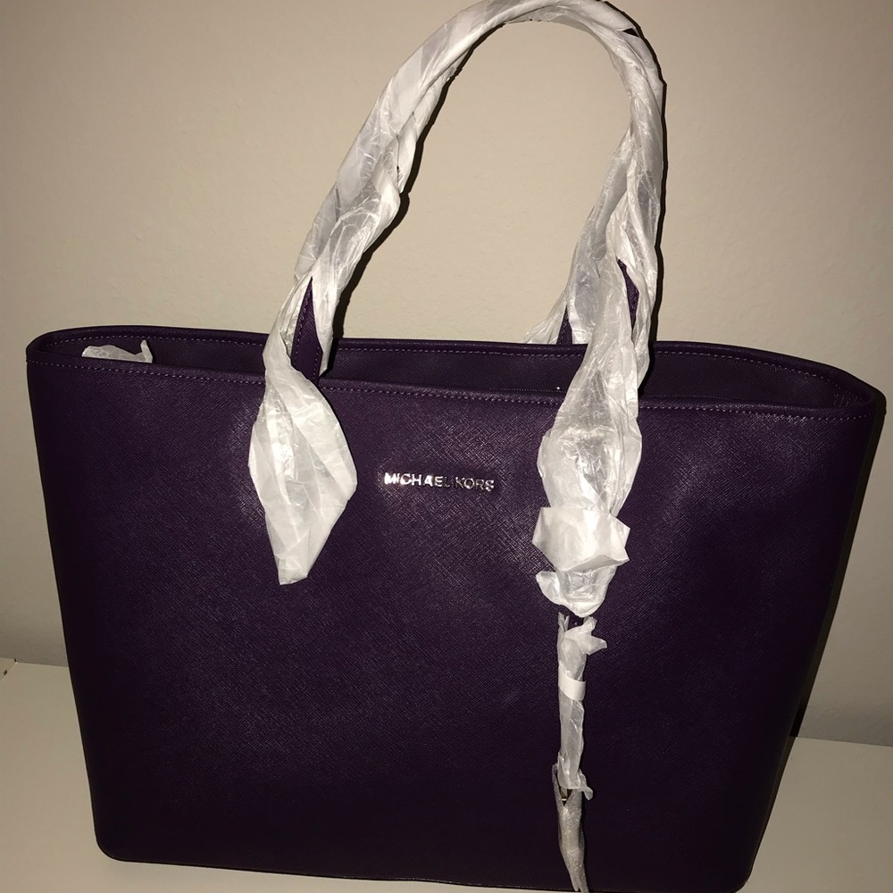 Michael Kors Jet Set Tote